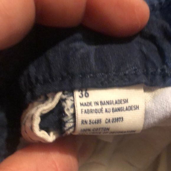 American Eagle Blue flower print shorts - Picture 4 of 4